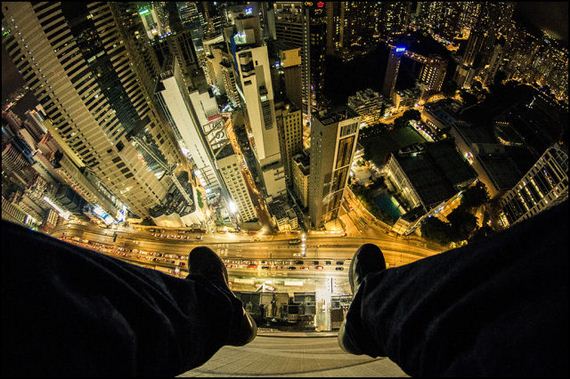 adrenaline_junkies_who_live_life_on_the_edge